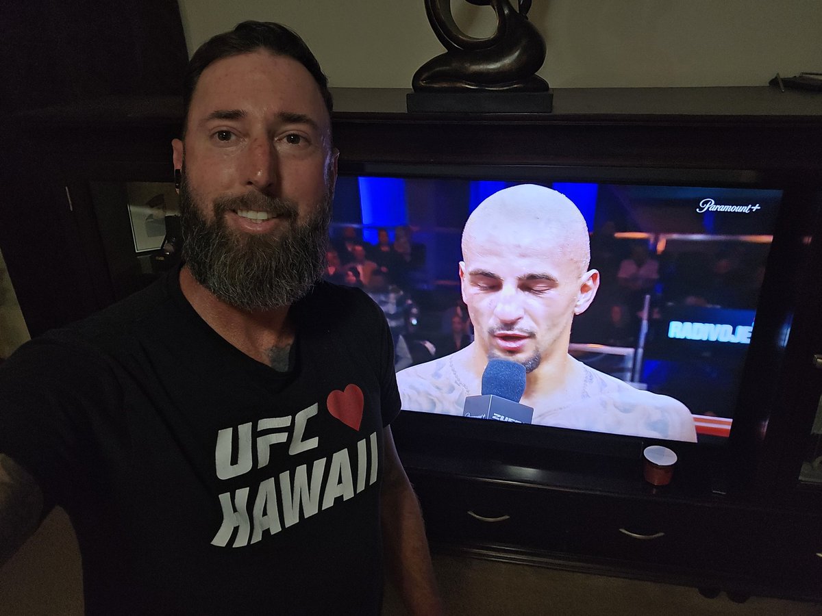 What an amazing KO from <a href="/hotrodboxing/">Radivoje Kalajdzic</a>
<a href="/Zuffa_Boxing/">Zuffa_Boxing</a> created a banger line up with this card! 💪
<a href="/danawhite/">danawhite</a>
<a href="/ufc/">UFC</a>