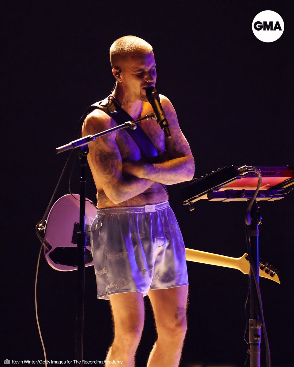 GMA's tweet photo. We still have Bieber fever ❤️
 
Justin Bieber bares his heart (and almost everything else) performing his hit song "YUKON" at the Grammys https://t.co/6QEgXZFtXn