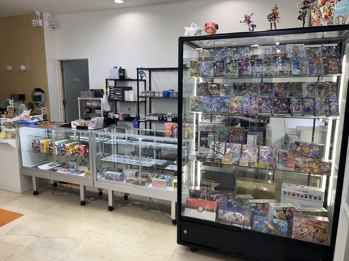 オープンしました！ 各ショーケース充実しております✨ 各種オリパ販売
