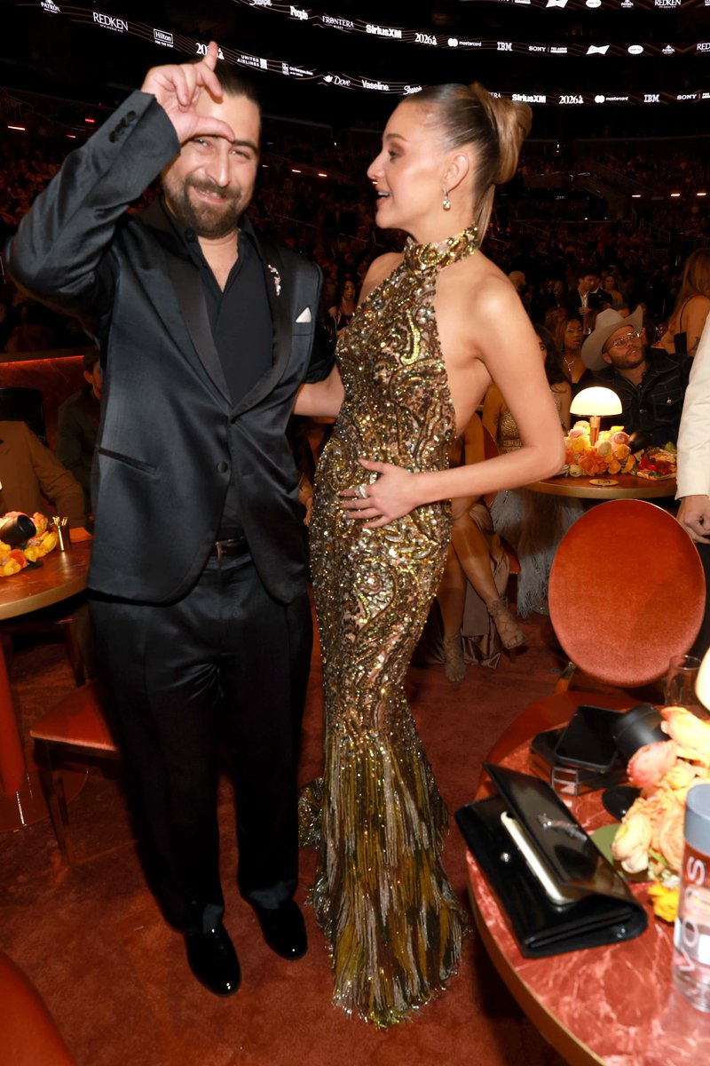 KelseaCentral's tweet image. Always here for this friendship @NoahKahan