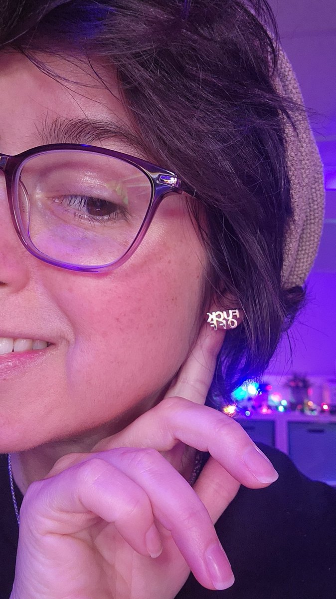 Perfect earrings for today. Still learning more piano.. come say hi!! Twitch.tv/midgymusic