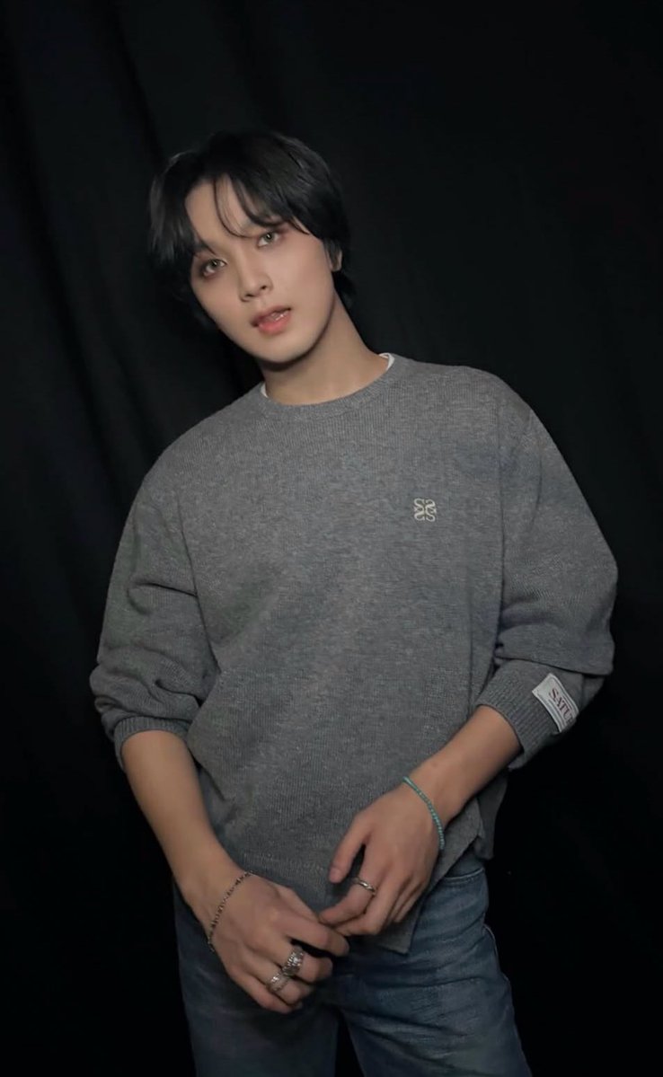 no one get more bear than haechan 🐻🤏🏼