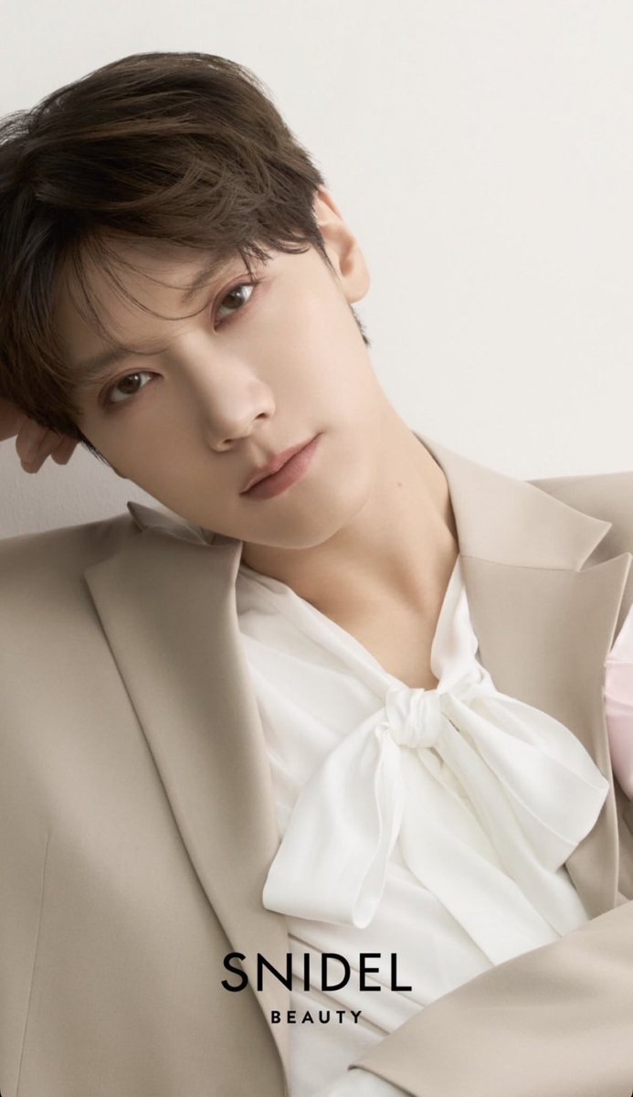 หน้าฮีไปได้ทุกแนวมาก สวยก็ได้ทั้งแบบคุณหนูราชนิกูลหรือจะดูลึกลับก็ได้ หล่อก็ได้ทั้งหล่อทายาทซิลิธีริน หล่อเท่ร็อค ได้หมดเลย โคตรจะชอบ
#SNIDELBEAUTY_TEN