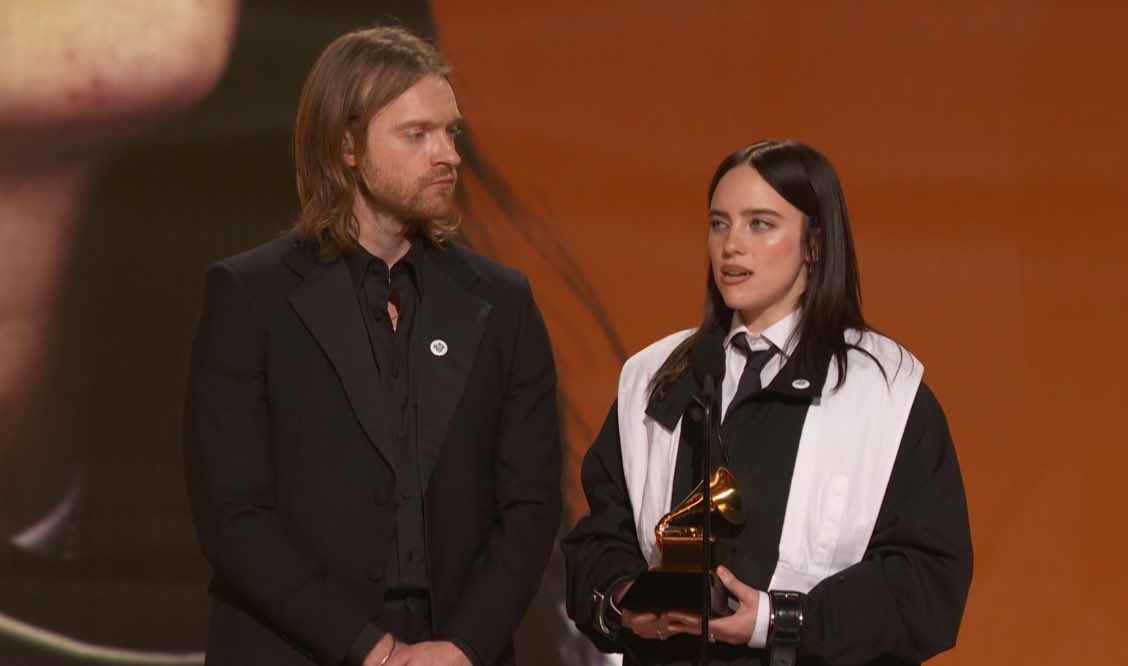 “No one is illegal on stolen land. F*ck ICE”

— Billie Eilish on the #GRAMMYs stage.