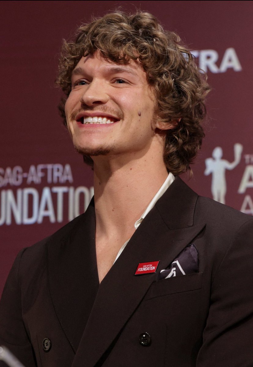 hollanovhigh's tweet image. protect sunshine 1 &amp;amp; 2