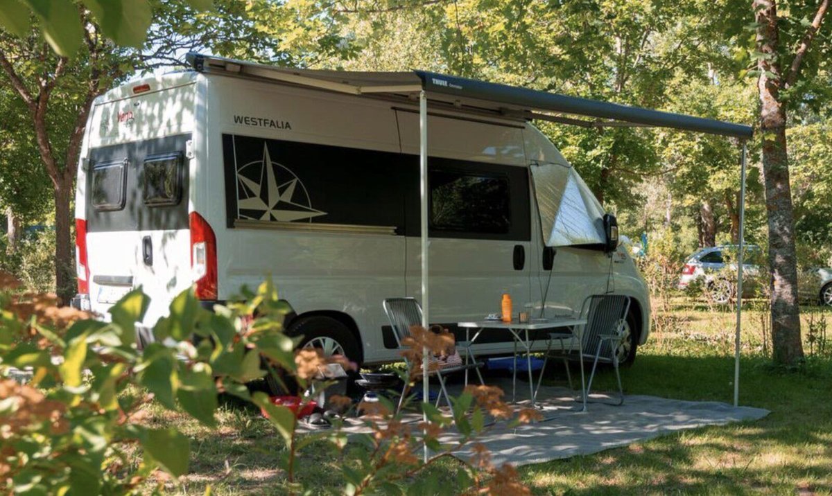 Camping Sandaya Le Col Vert biedt familieplezier aan het Lac de Léon met natuur, comfort en activiteiten voor een onvergetelijke vakantie. #camping #frankrijk #kamperen #kampereninfrankrijk #kampeermagazine kampeermagazine.nl/camping-sanday…