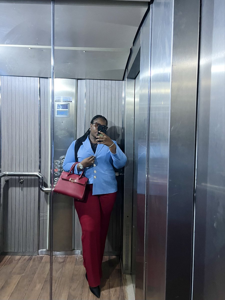 torty_mercy's tweet image. I live and work in the East and my Mondays are always productive and busy.
Happy New month from a 9-5 babe 😘
May your month be blessed😘🙏