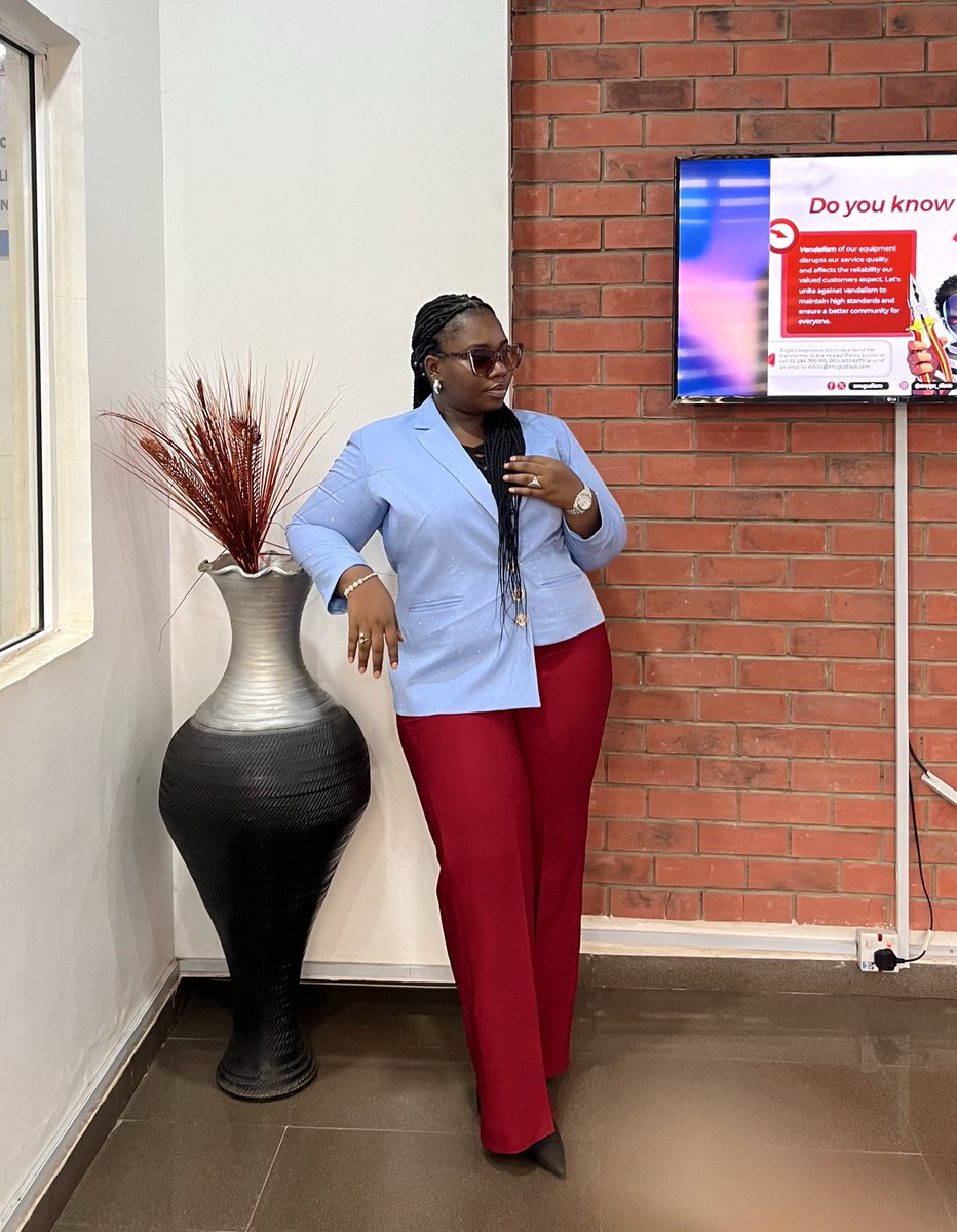 torty_mercy's tweet image. I live and work in the East and my Mondays are always productive and busy.
Happy New month from a 9-5 babe 😘
May your month be blessed😘🙏