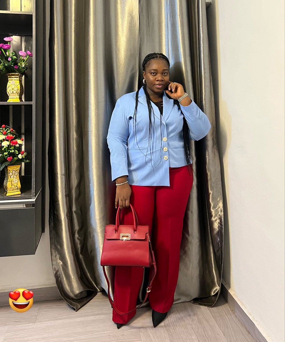 torty_mercy's tweet image. I live and work in the East and my Mondays are always productive and busy.
Happy New month from a 9-5 babe 😘
May your month be blessed😘🙏