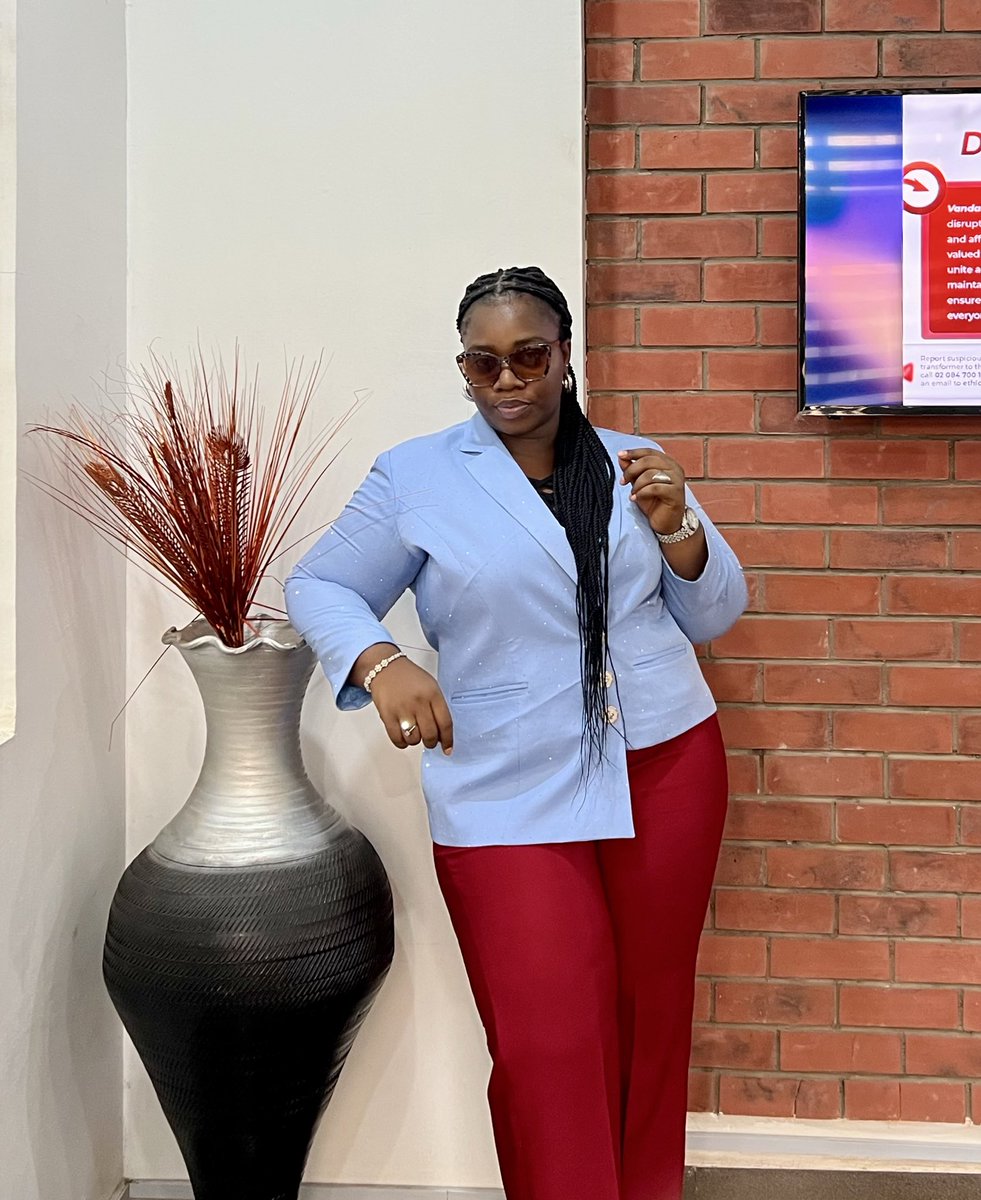 torty_mercy's tweet image. I live and work in the East and my Mondays are always productive and busy.
Happy New month from a 9-5 babe 😘
May your month be blessed😘🙏