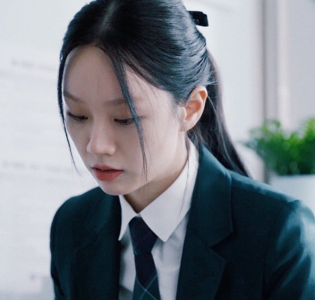 Vanᴾᵉʳᶠᵉᶜᵗ ᶜʳᵒʷⁿ tweet media