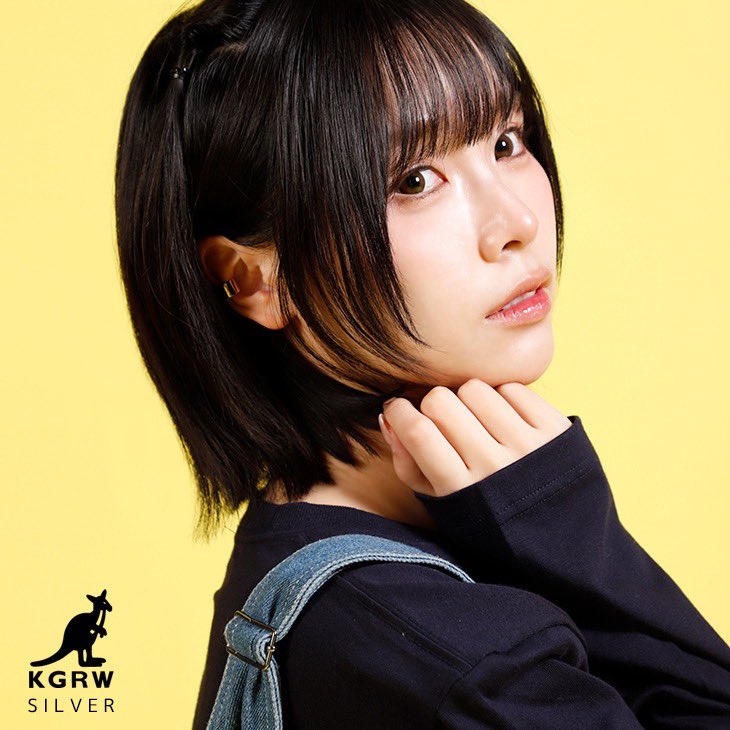 LiyuuStaff's tweet image. KANGOL REWARDとのコラボアイテム受注開始✨

＜ラインナップ＞ 
⚫︎長袖Tシャツ 6,900円(税抜)
⚫︎ポロシャツ　7,900円(税抜)
⚫︎イヤーカフ　10,000円(税抜) 

受注期間は3/16（月）23:59まで🙌

詳細は商品ページをご覧ください！

【商品ページ】 
kangolreward.jp/SHOP/196711/24…