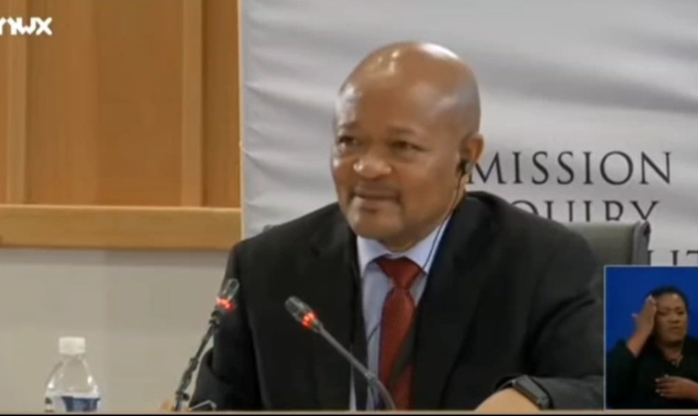 🎈‼️🔥 Police Commissioner Nhlanhla Mkhwanazi said IPID must explain for launching and later withdrawing an investigation against him, after initially citing and then denying instructions from former minister Senzo Mchunu. IOL 
Shamase is increasing the HEAT