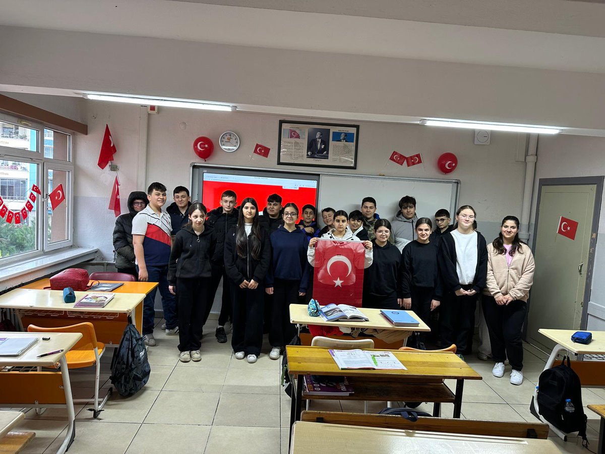 #BayraklaBaşlayanOkul <a href="/BafraMem/">BafraMem</a> <a href="/TugayKokkulunk/">Tugay KÖKKÜLÜNK</a> <a href="/emrekrtsG/">KrtşEmre</a>