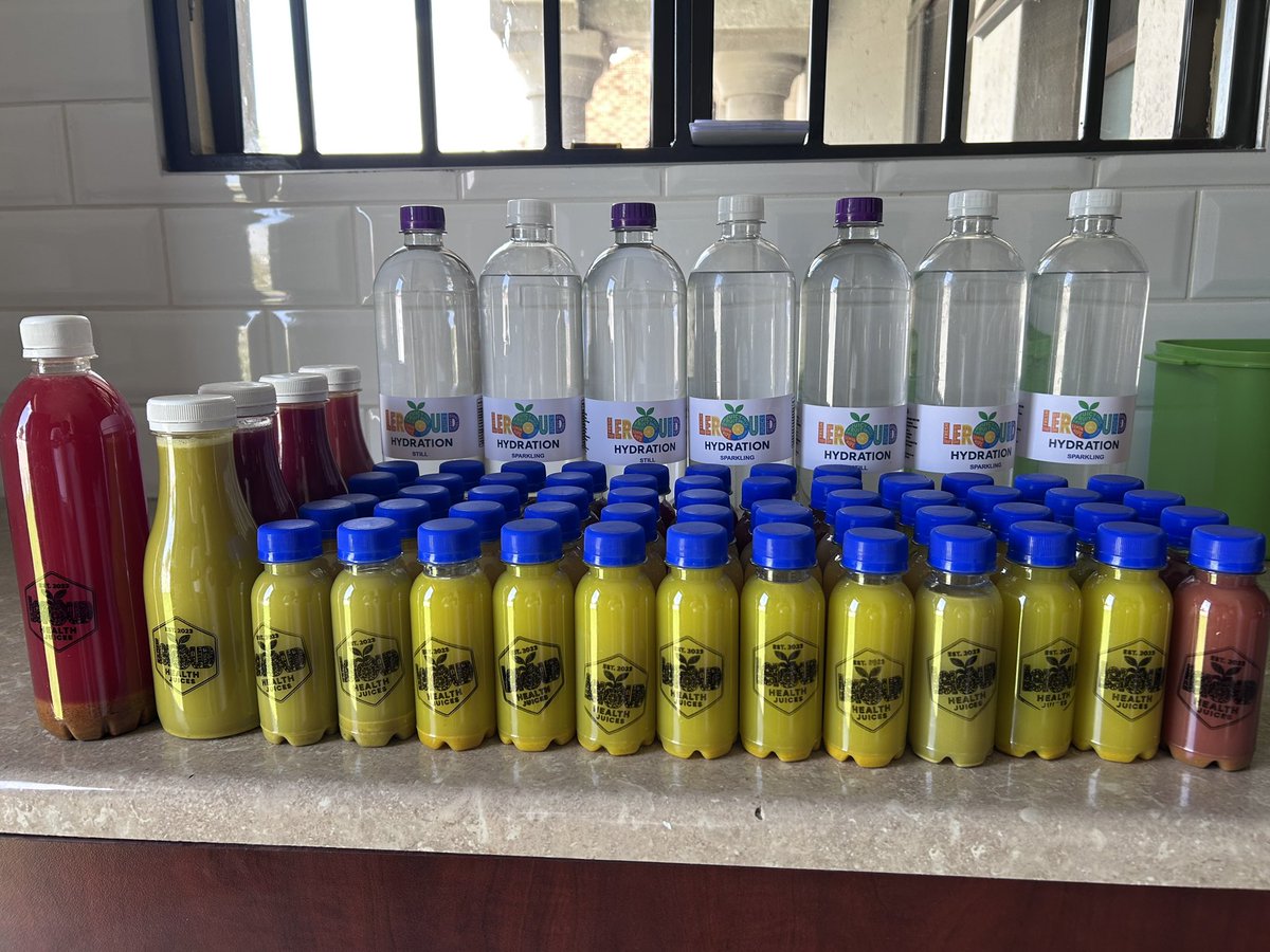 MacModise's tweet image. Fuel your body. Refresh your mind. Revive your energy. 💪
LeroQuid Health Juices — pure power in every sip.  For Only R95 for all 5 bottles order yours today #0834867381 
#LeroQuid #BlendingTheMovement #HealthInABottle