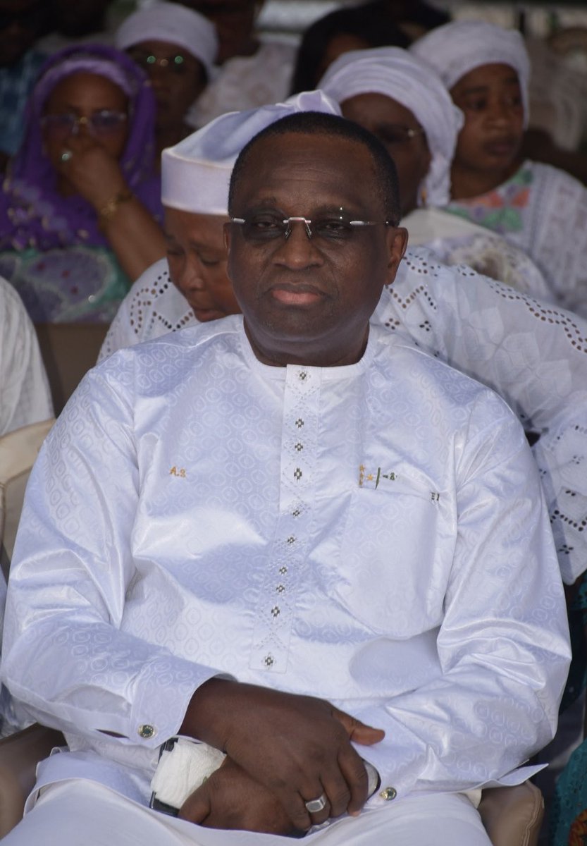 Excellente semaine à toutes et à tous. Qu’elle soit remplie d’énergie, de travail bien fait et de plaisir partagé.