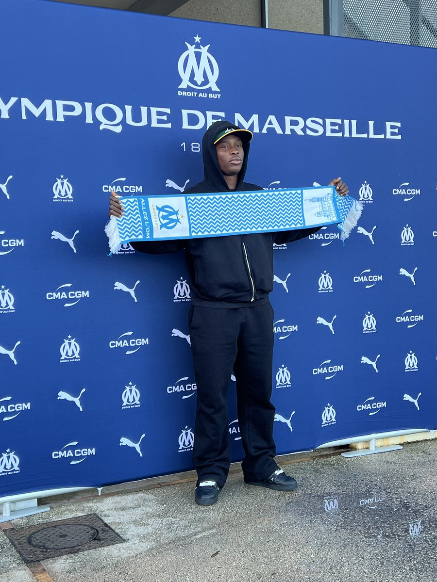 🚨🚨 TOCHUKWU NNADI EST ARRIVÉ À L’AVIATION GÉNÉRALE ! ✈️🇳🇬

#TeamOM #MercatOM 

📷 <a href="/LaMinuteOM_/">La Minute OM</a>