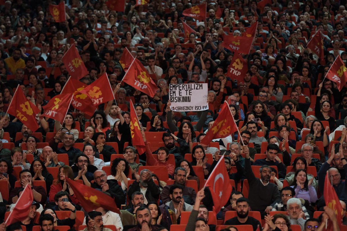 solkurdewari's tweet photo. Emperyalizm Seni Yeneceğiz! https://t.co/xmr7P9S2EO