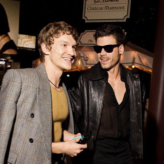 oh look at me my name is connor storrie and i have beautiful curly golden hair and my best friend is hudson williams and my hot boyfriend is francois arnaud man fuck you