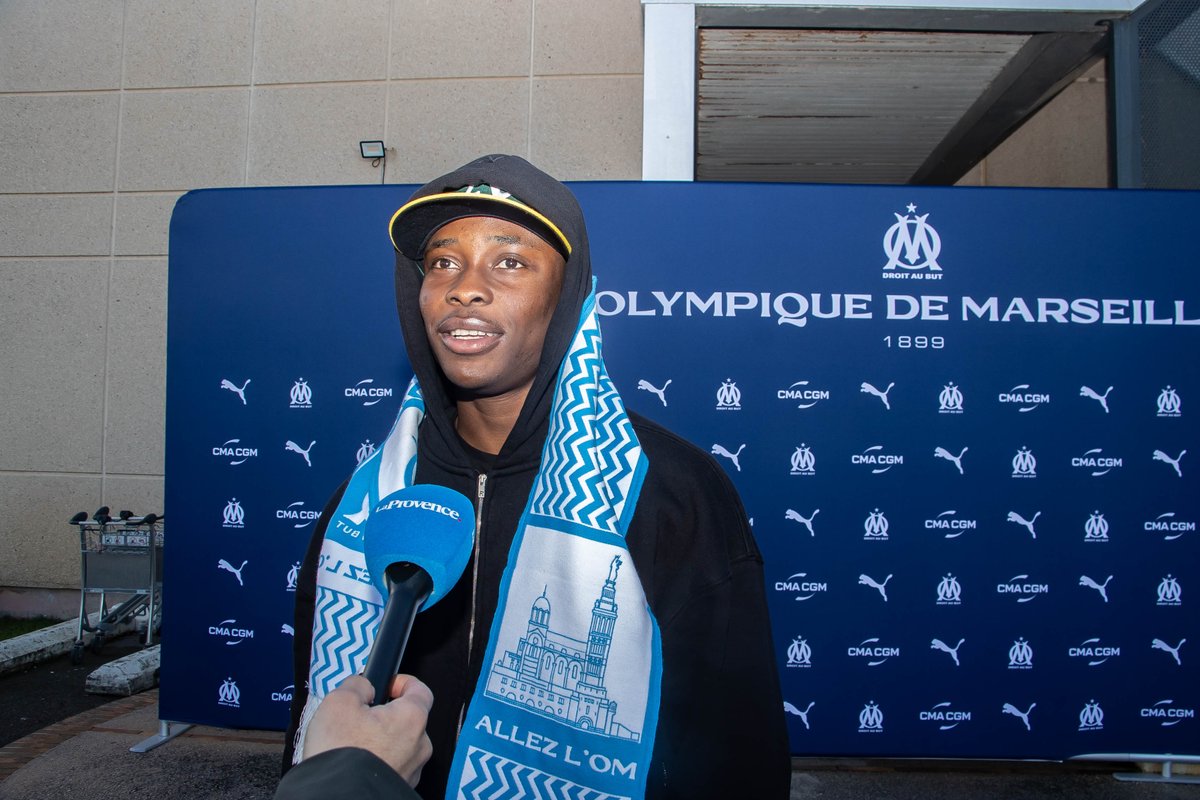 adrien_pittore's tweet photo. Et l'arrivée de Tochukwu Nnadi dans la foulée. "J'arrive pour remettre l'OM là où le club doit être. J'ai discuté du club avec Marley Aké avant de venir. J'ai hâte de jouer pour les supporters." #teamOM #OlympiqueDeMarseille #infoOM https://t.co/lfH9BjZFRI