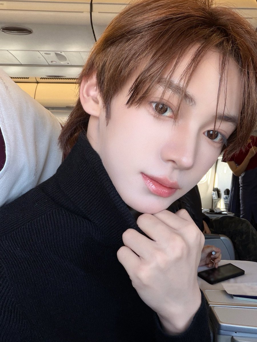 Hranjin's tweet photo. we’ve arrived in seoul! https://t.co/tDVNaGOtLS