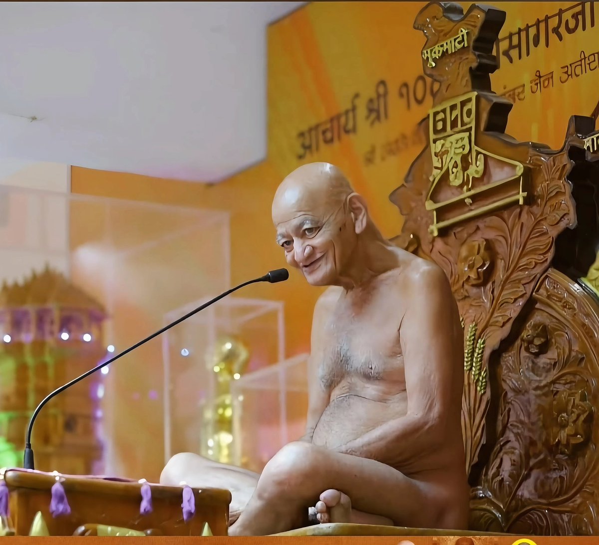 संत शिरोमणि आचार्य श्री विद्यासागर जी महामुनिराज केवल भारत के लिए ही नहीं अपितु विश्व के लिए एक उपहार के समान थे। जिन्होंने केवल मानव कल्याण के लिए कार्य नहीं किए बल्कि प्राणीमात्र के कल्याण हेतु कार्य किए है।
आज आचार्य श्री के आशीर्वाद से भारत में 500 से अधिक गौशाला चल रही है।