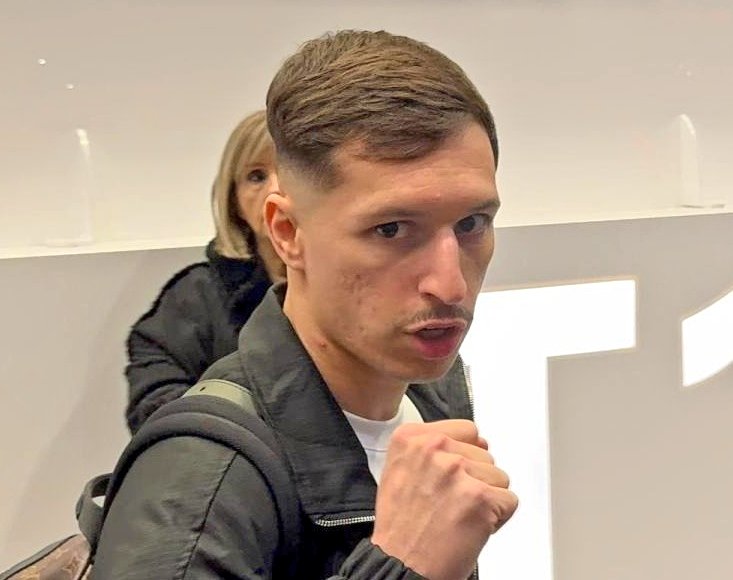 AmaroJonay's tweet image. Bryan Zaragoza ha dejado tirado al Celta. Ni una despedida y volando a Roma abandonando a sus compañeros jugándose 3 puntos.

Las decisiones son entendibles, pero las formas son importantes. Solo por como el Celta le rescató del Bayern, merecían respeto.

Terrible #LALIGAEASPORTS