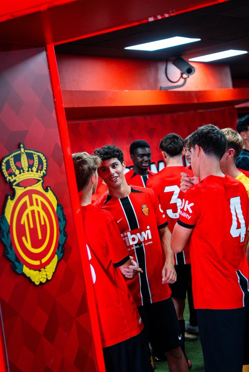 ❤️ Juvenil B - 2025/26 🖤