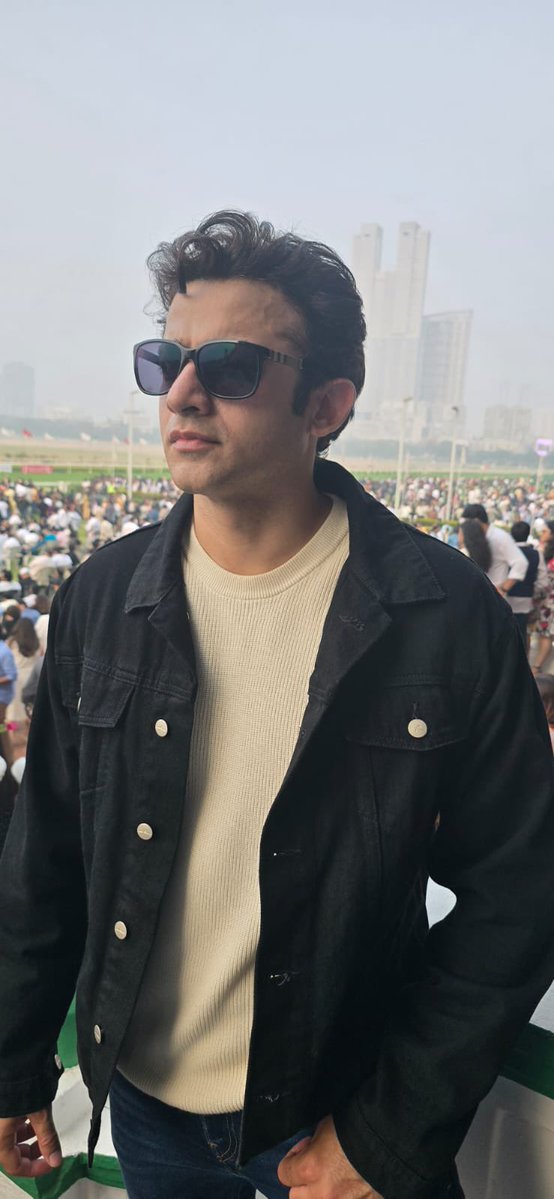 Romiit Raaj tweet media