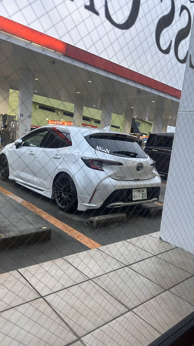 買い物終わらせて給油したから帰るか