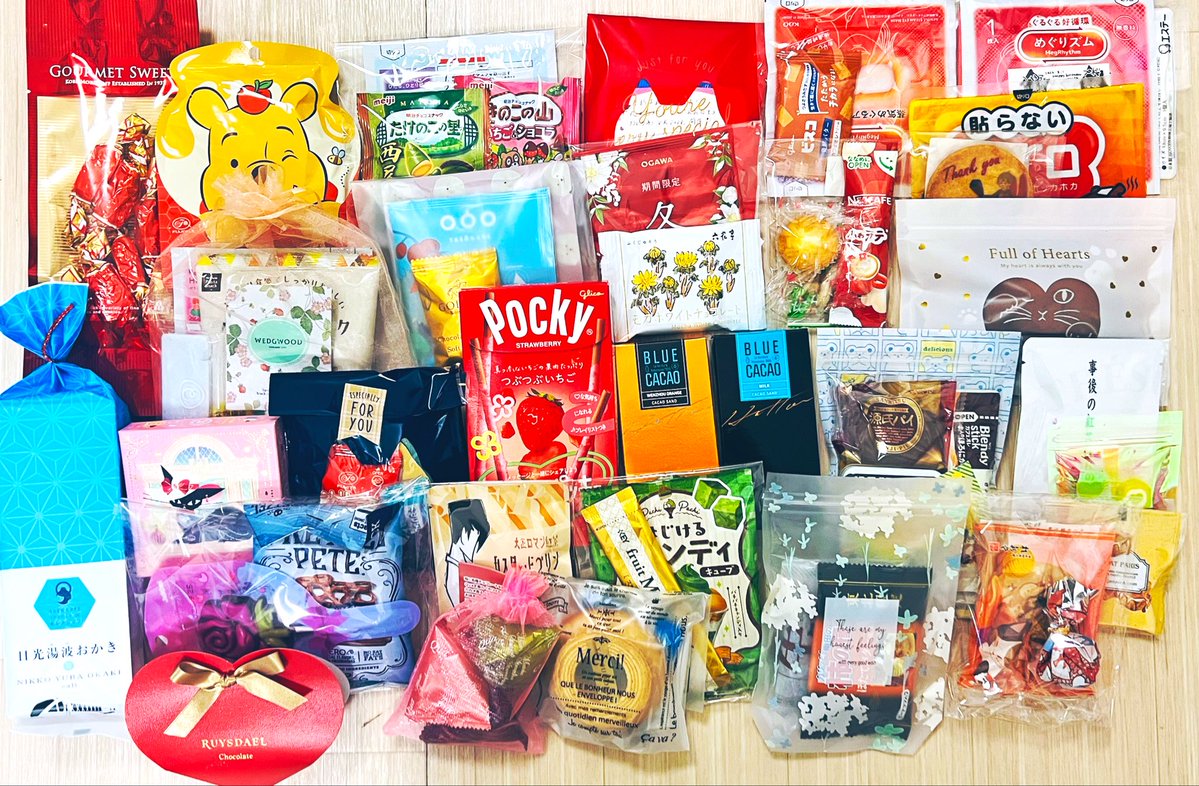 昨日はたくさんのお心遣いをありがとうございました！届いた荷物をウキウキ開いて、ホクホクと眺めております！😊✨✨