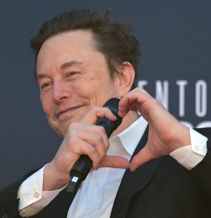 astro_greek's tweet image. I think Elon doesn't hate anyone

He cares deeply about helping humanity and will do anything in his power to help ❤️