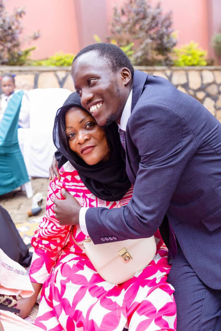 It is with a heavy heart that I announce the passing of <a href="/CalvinUmar1/">Taata Uganda 🇺🇬🇺🇬</a>’s mother, who departed this morning due to complications related to blood pressure.

Calvin is one of the Heads of Sports on the UOX Cabinet, an active member of UOX, and generally a good young man.

On behalf