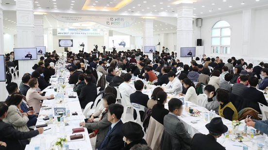 신천지 요한지파, 말씀·교류·나눔으로 지역사회와 함께한 2025년 jonghapnews.com/news/articleVi… 
#신천지 #요한지파 #교류 #나눔 #지역사회 #종교 #사회적책임