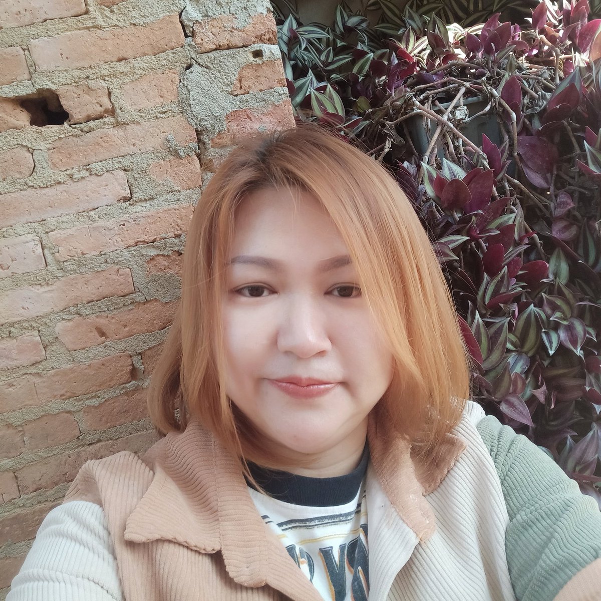 AiyarinL's tweet photo. #NewProfilePic https://t.co/isnG4simej