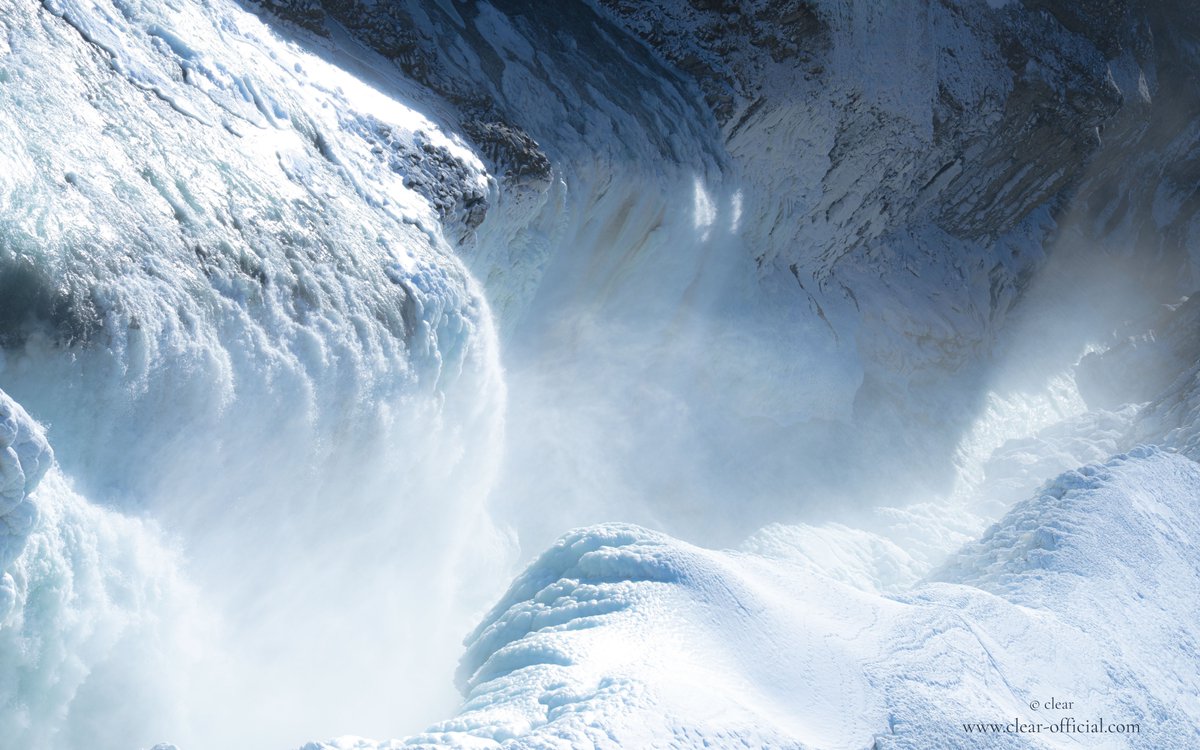 beclearofficial's tweet photo. 「黄金の滝」を意味する #グトルフォス #Gullfoss

水煙が陽光を受けて黄金色に輝く
幅70メートル、総落差32メートルの
#アイスランド 屈指の大瀑布

間近で感じた圧倒的な迫力は、今も鮮明に覚えています

迫力の続きはアイスランドのギャラリーで
https://t.co/CuMWYmi3kX

#clearyuki https://t.co/jr8Xhtq3o2