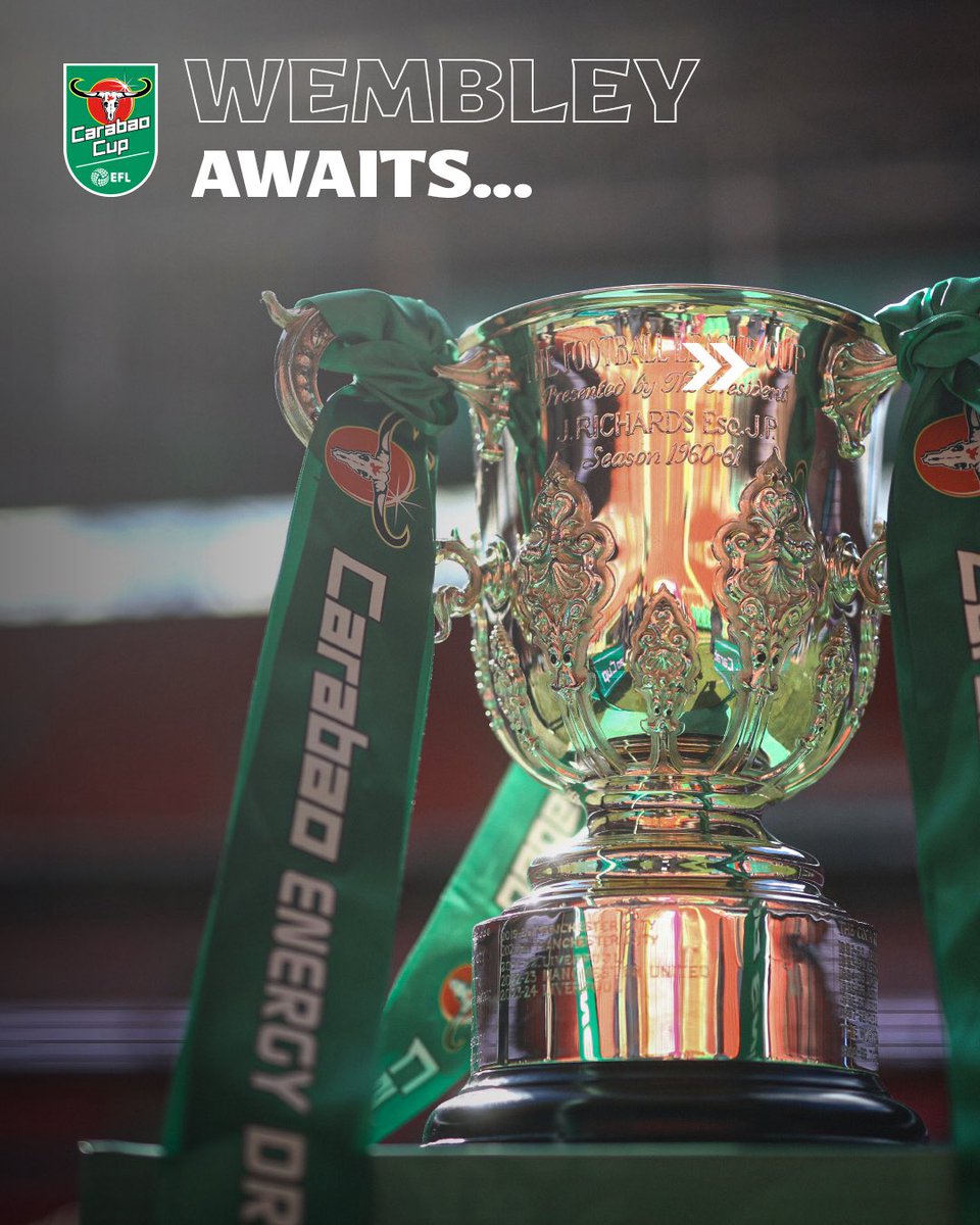 웸블리 스타디움의 카라바오컵 트로피