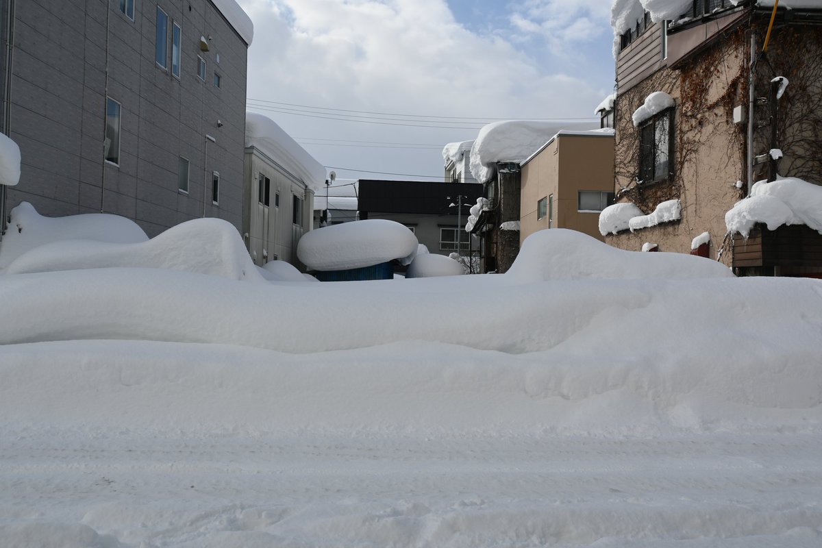 青森市街地は積雪が一時180センチを超えました！自衛隊に災害派遣を