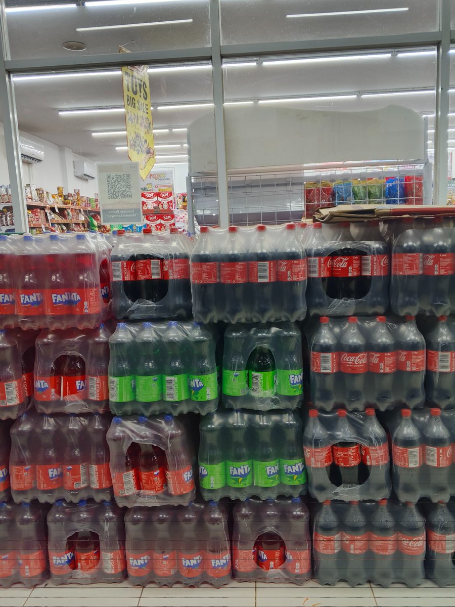 MetaLerner's tweet image. The wall of happiness. Pick your poison