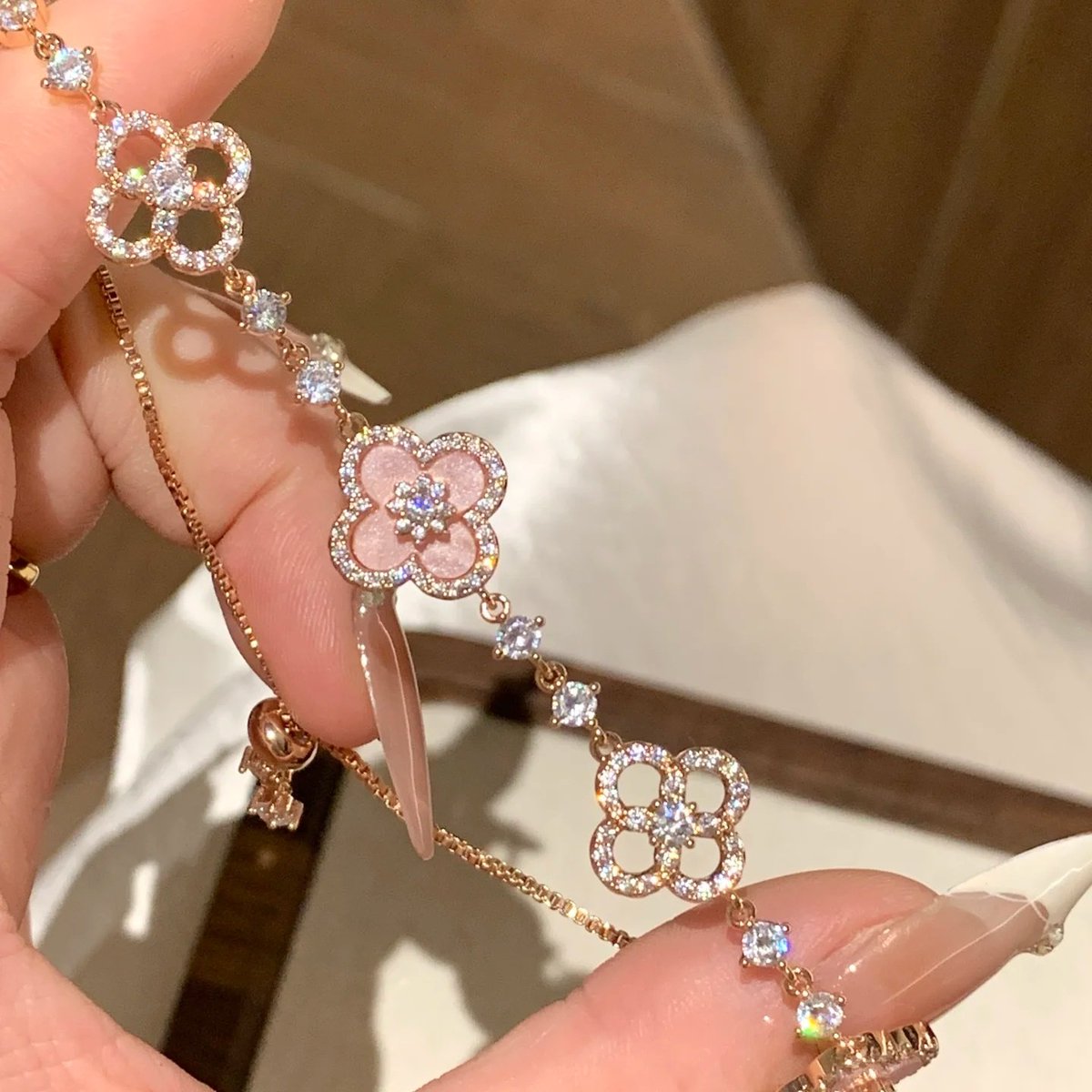 aestyfly's tweet photo. Pretty bracelet

A thread https://t.co/PUoUjUz2dP