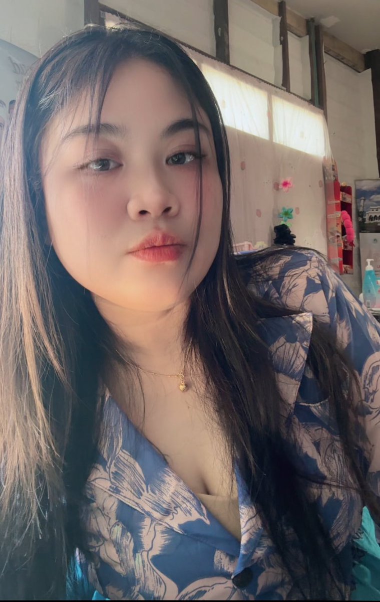 Kaow1760020's tweet image. ว่าง #Dm #รีทวิต #ทักแชทส่งรูป #ความลับหนองจอก 😂