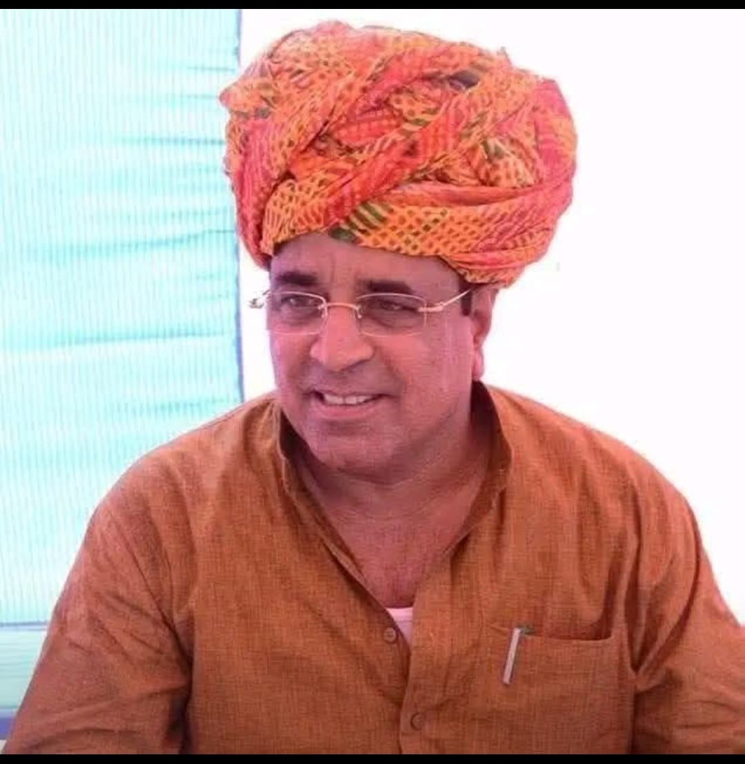 imukeshchechi's tweet photo. विनम्र श्रद्धांजलि
राजस्थान सरकार के पूर्व मंत्री और  नेता श्री हेमसिंह भड़ाना जी के आकस्मिक निधन का समाचार अत्यंत दुखद है। 
 ईश्वर दिवंगत आत्मा को अपने श्रीचरणों में स्थान दें और शोकाकुल परिवार को यह असहनीय दुख सहने की शक्ति प्रदान करें।
ॐ शांति! 🙏🥀 https://t.co/9VA8881bdd