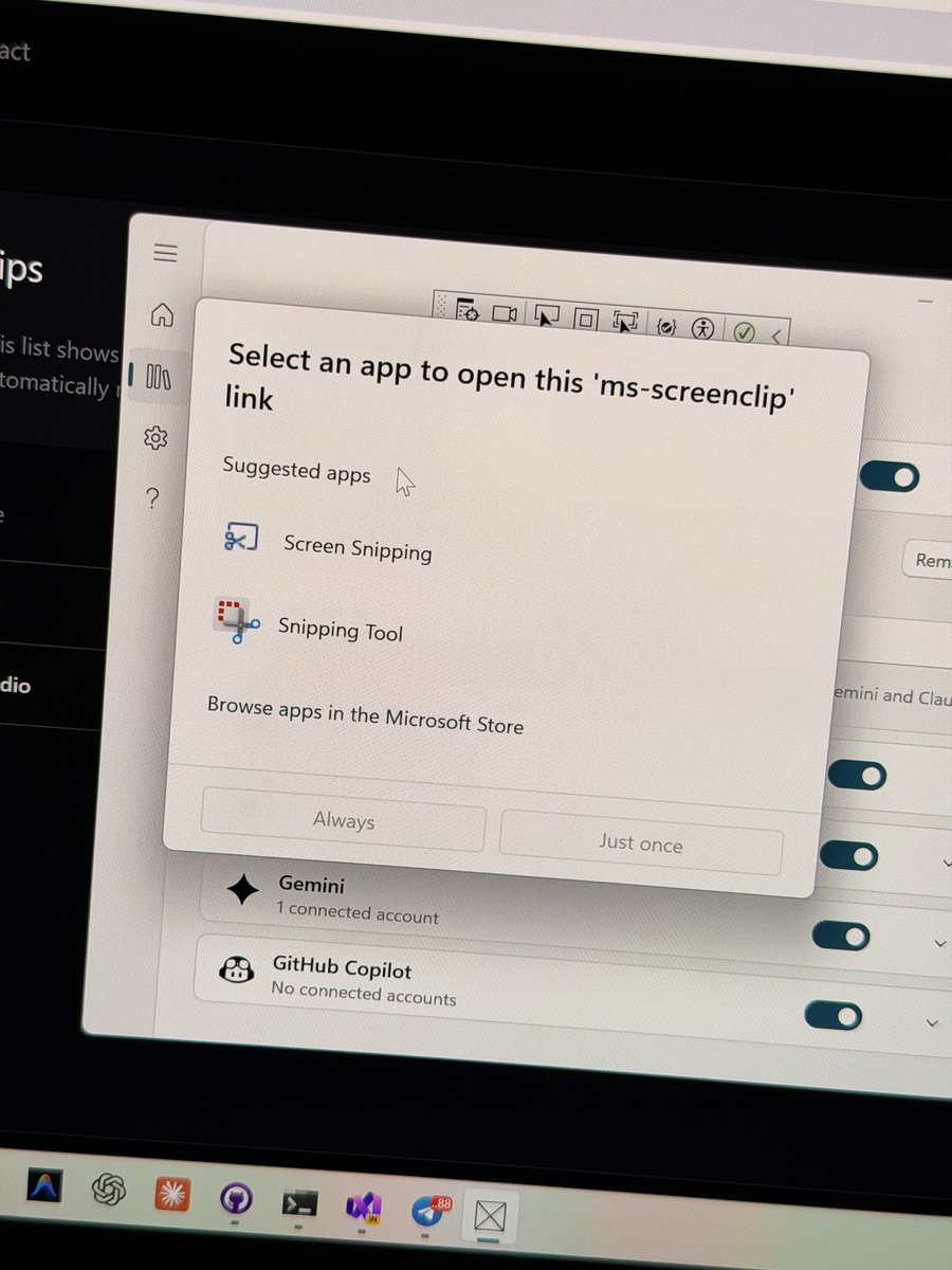 Max Weinbach tweet media