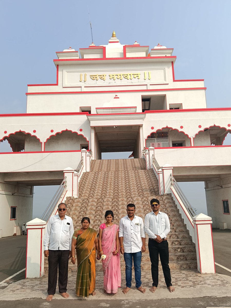 sangle7878's tweet photo. समोरच्याने आपल्यावर ठेवलेला विश्वास हीच आपली खरी कमाई आहे आणि तो विश्वास कायम निभावणे हीच आपली जबाबदारी आहे. https://t.co/xQEhdGvaD5