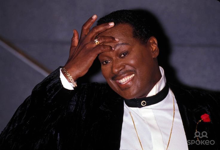 UncleMcFly's tweet photo. #Grammys

Cher: “And the Grammy goes to……..Oh I thought they were gonna show the winner….And the Grammy goes to Luther Vandross…”

Luther Vandross in heaven looking down at Cher: https://t.co/rL5JaQmcY4