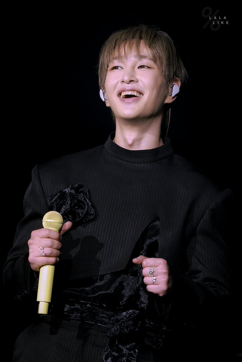 ohyesonew's tweet image. 260201 ONEW THE LIVE_PERCENT ENCORE CONCERT
🫶
 #온유 #온유더라이브 #ONEW #ONEW_THE_LIVE_PERCENT 
#온유콘서트 #온유_퍼센트 #앵콜콘서트