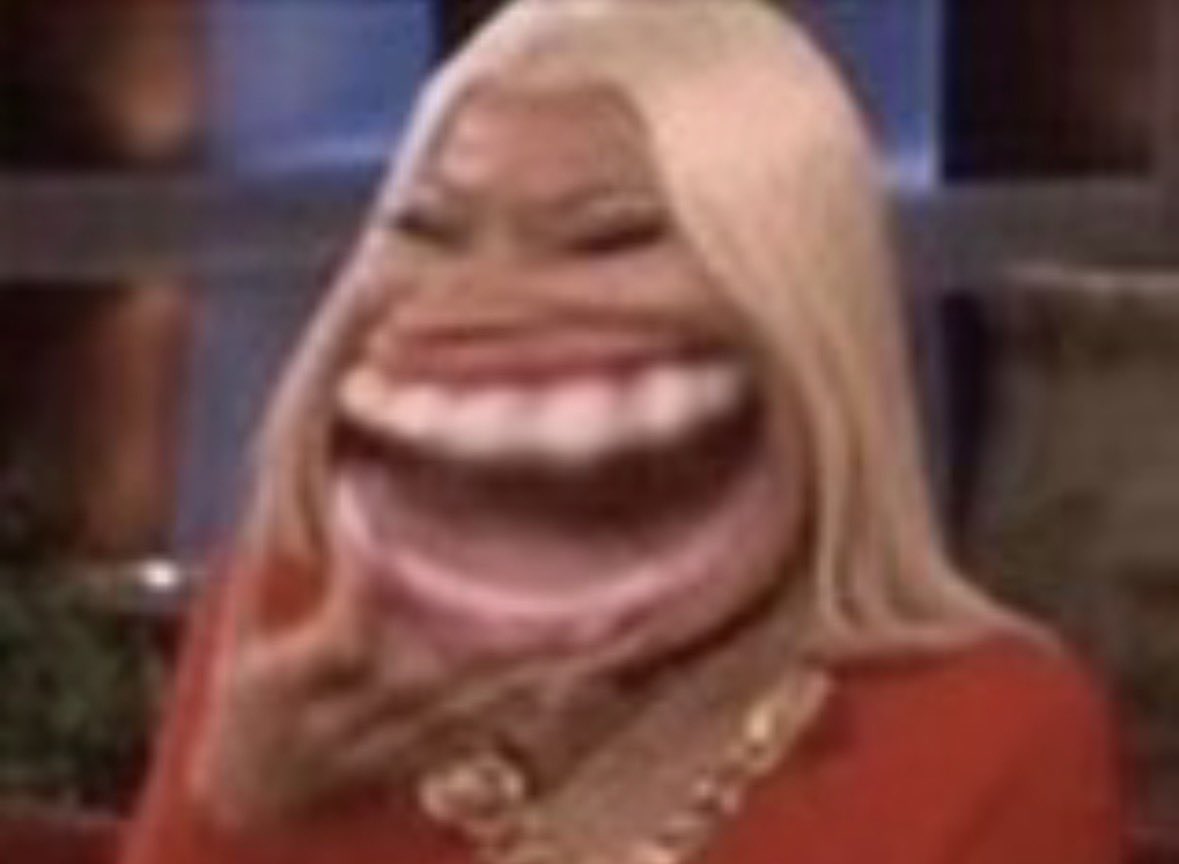 Mar1kiya's tweet photo. @NICKIMINAJ Im hollering https://t.co/PEX34wN1mL