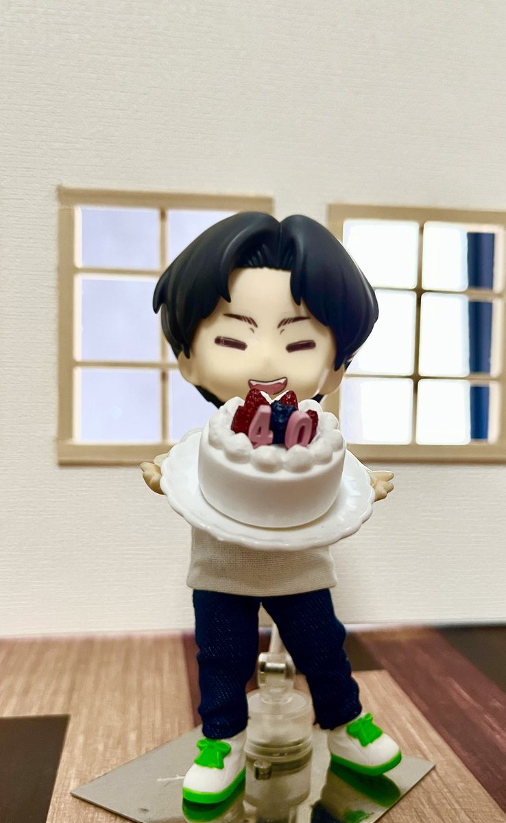 わーいわーい40めでてぇ〜㊗️㊗️㊗️