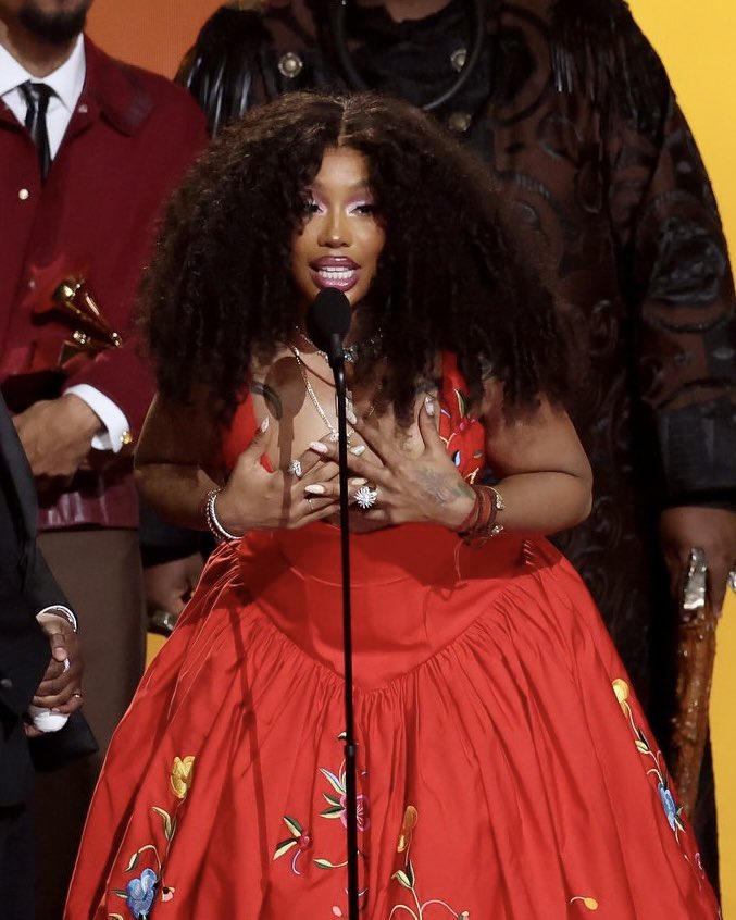 SZA Charts tweet media