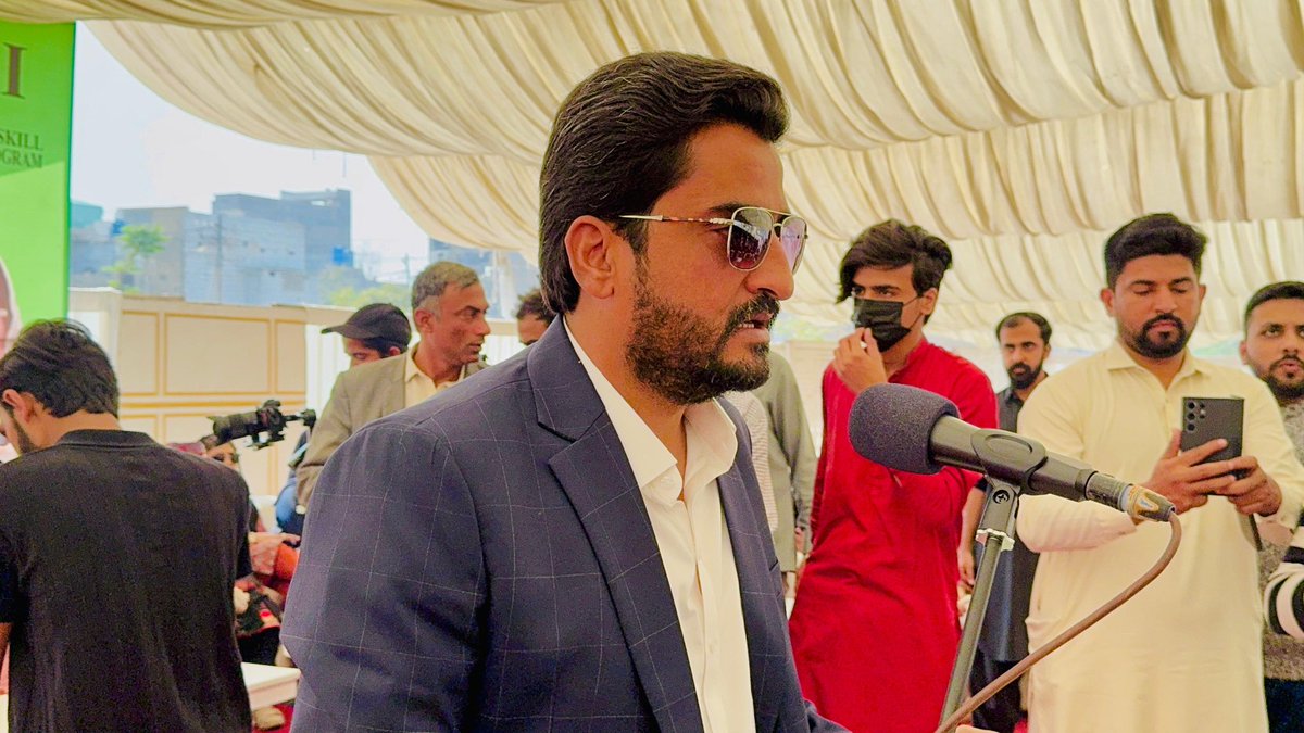 Nida Naz tweet media